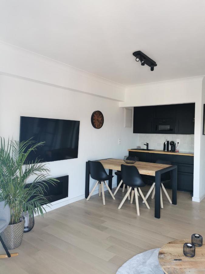 Studio De Strandloper Met 1 Zetelbed En 1 Bedkast Middelkerke Exterior photo