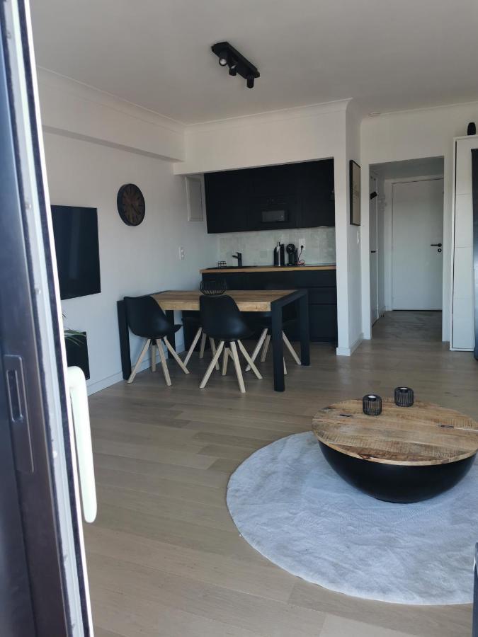 Studio De Strandloper Met 1 Zetelbed En 1 Bedkast Middelkerke Exterior photo